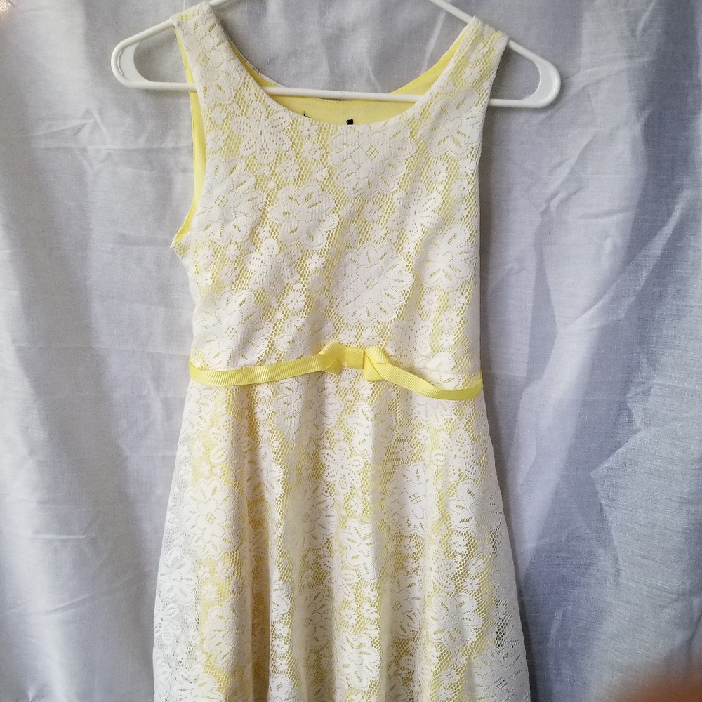 Lace dress 10/12